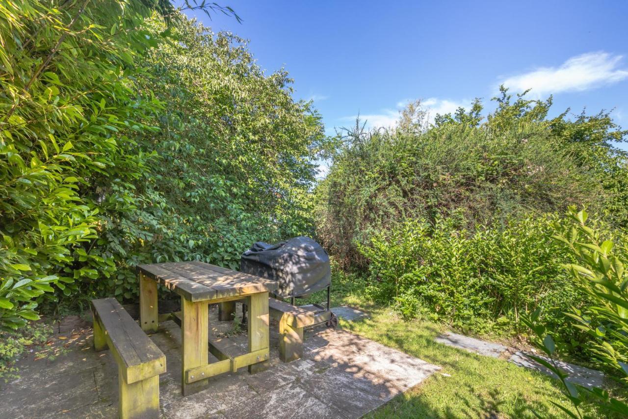 Danny Lodge - Country Cottage Near Brighton By Huluki Sussex Stays Hurstpierpoint Екстериор снимка